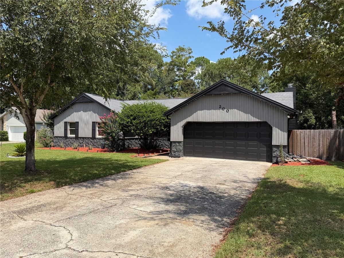 200 PANAMA ROAD — photo 2 of 26