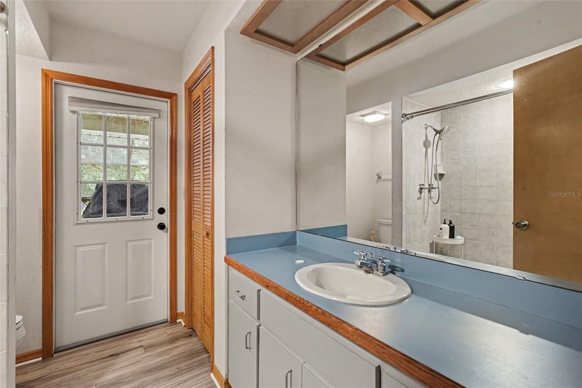10703 GALLOP PLACE — photo 10 of 22