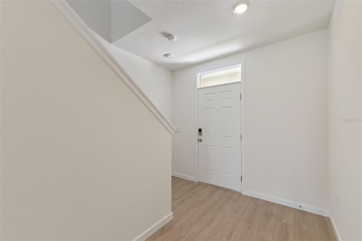 954 BLUET DRIVE — photo 2 of 30