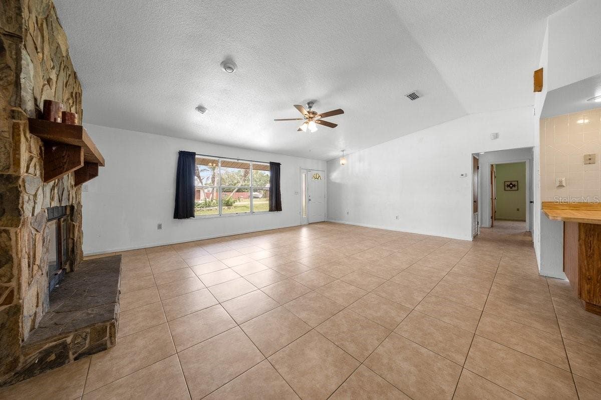 11318 CIRCLE WAY — photo 10 of 40