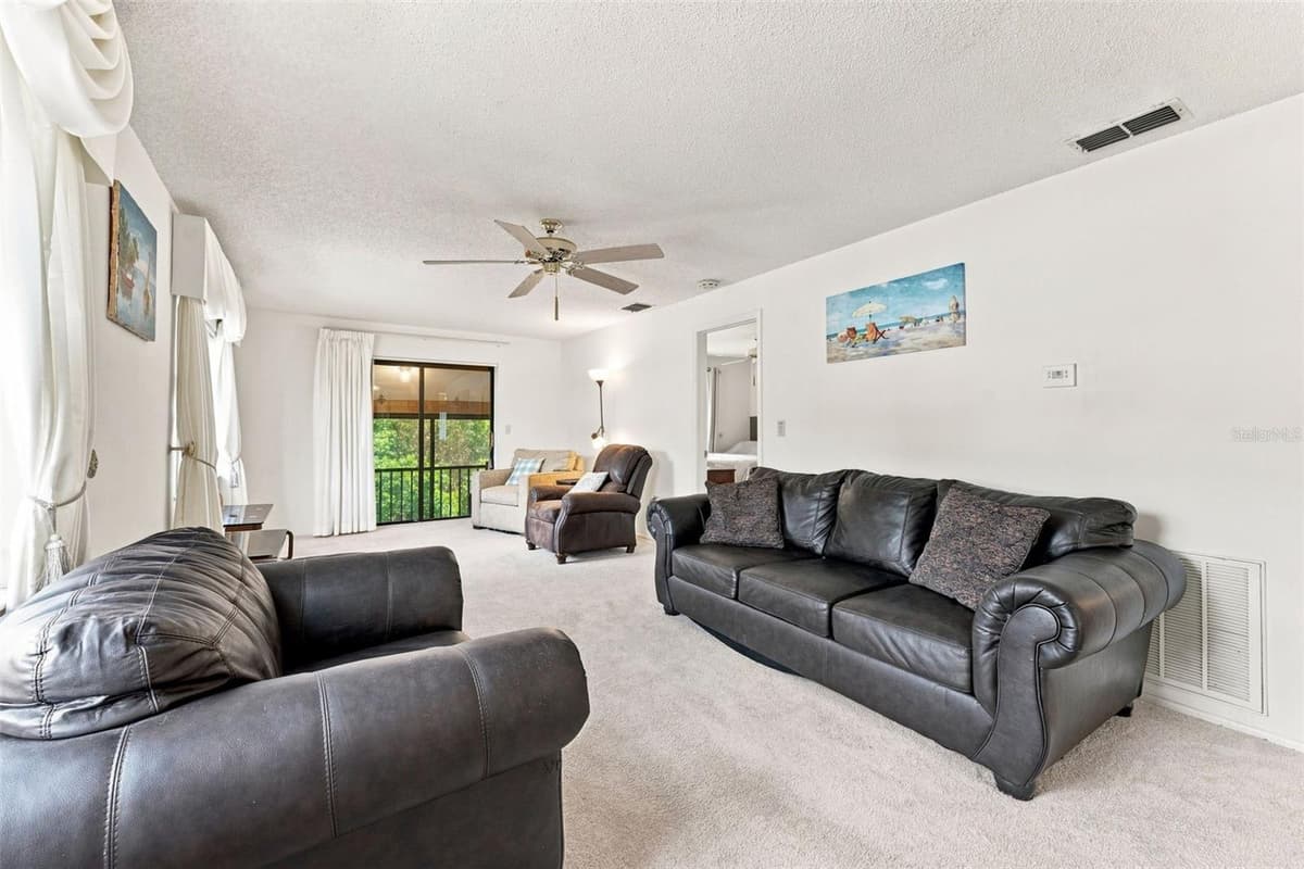 8024 FEATHER COURT — photo 8 of 33