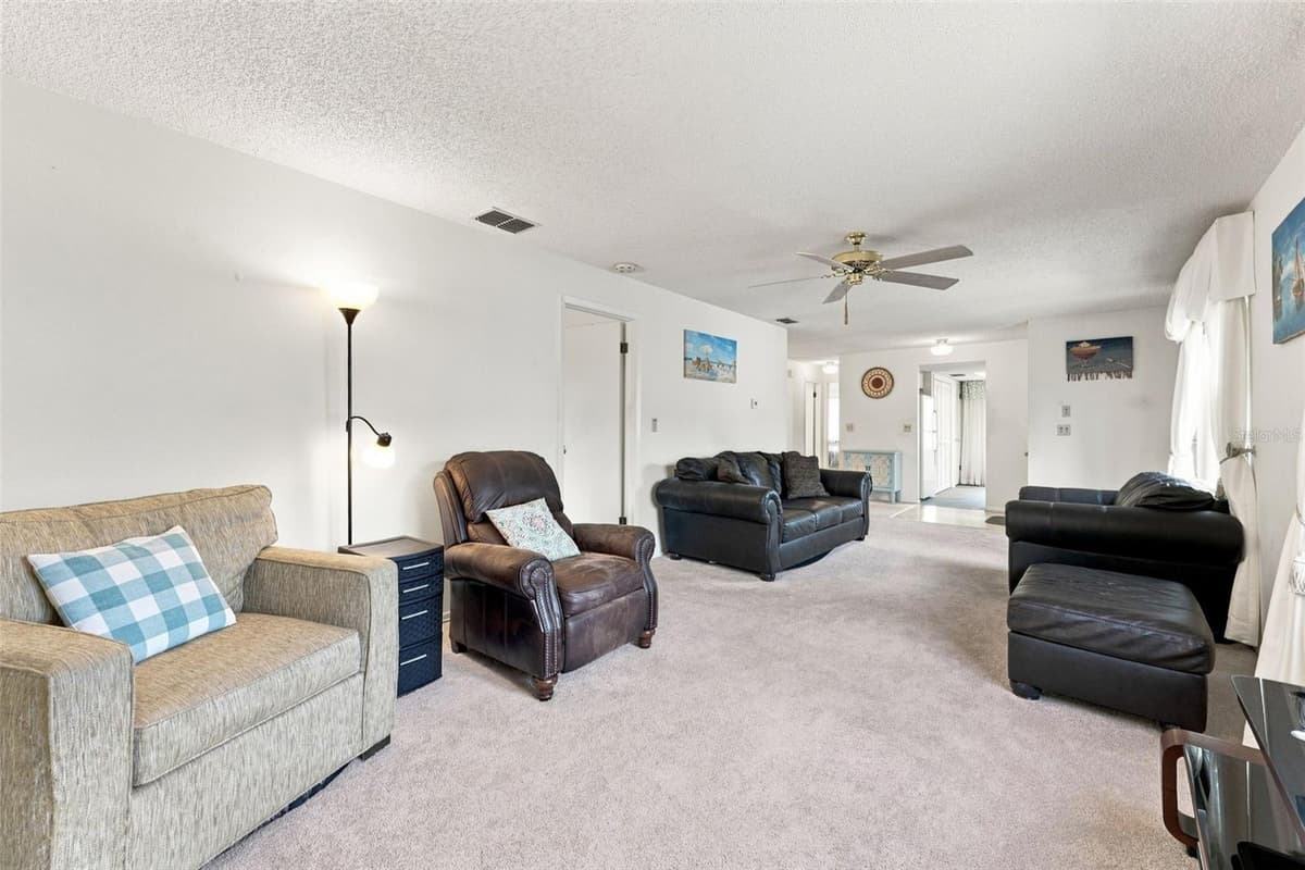 8024 FEATHER COURT — photo 9 of 33