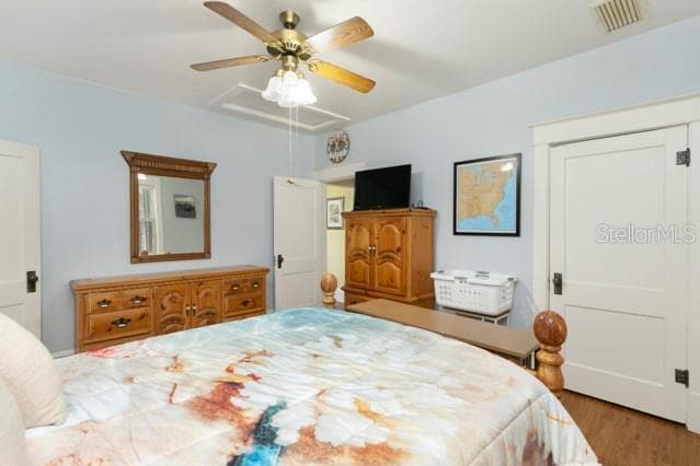 4510 MOUNT VERNON AVENUE — photo 48 of 52