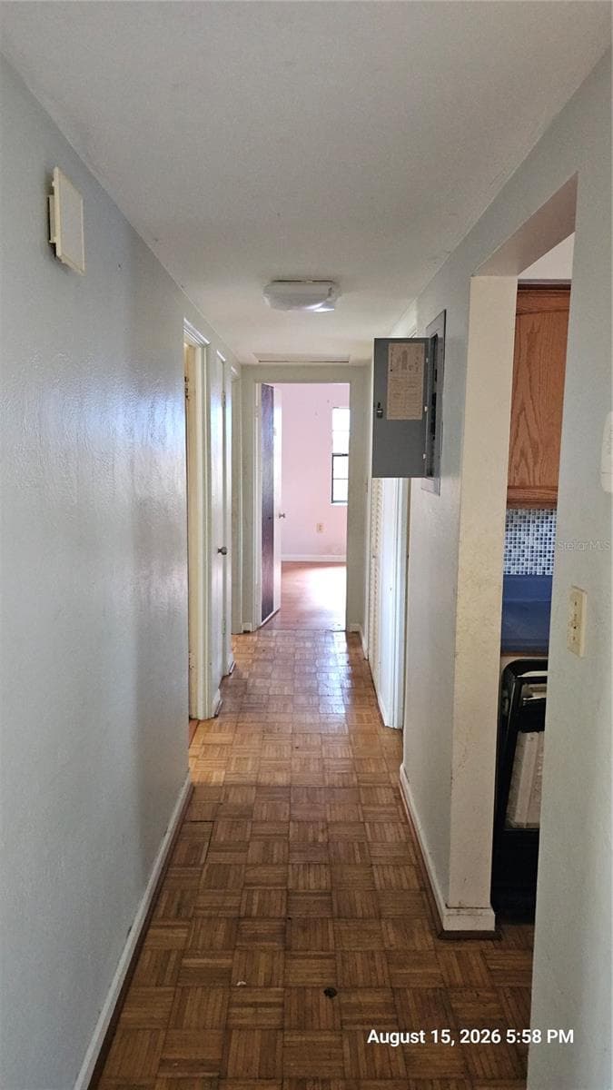 218 OJIBWAY AVENUE — photo 14 of 28
