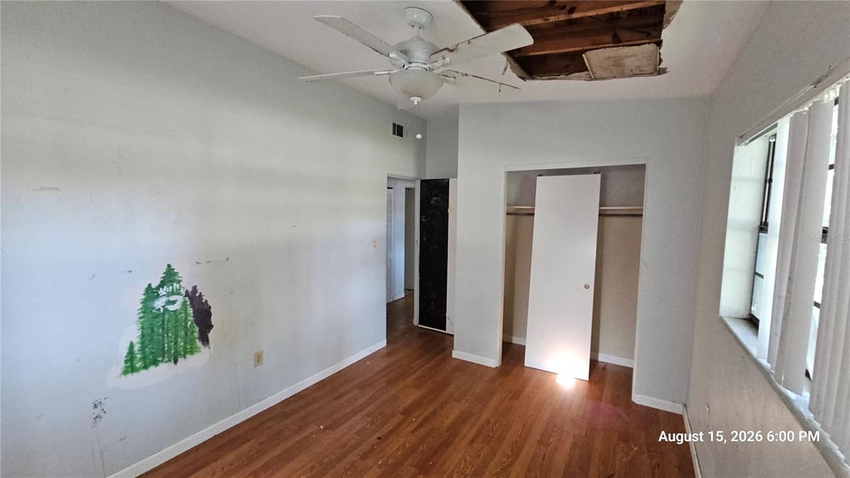 218 OJIBWAY AVENUE — photo 19 of 28