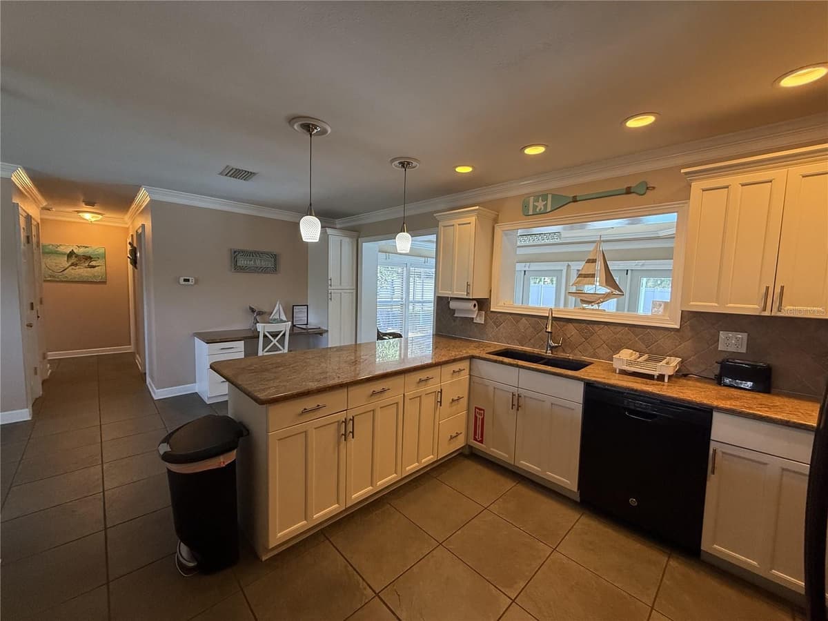 2398 NOLAN DRIVE — photo 8 of 33