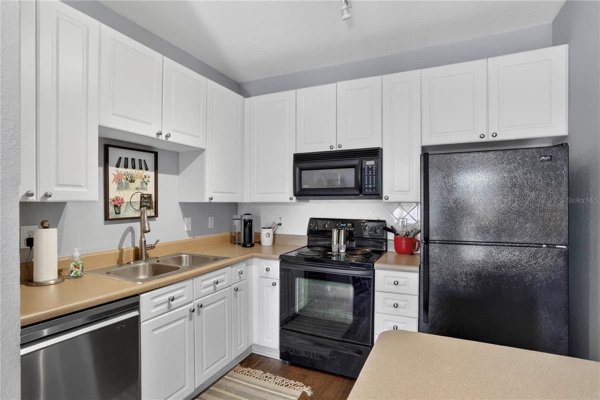 4221 SPRUCE STREET — photo 4 of 23