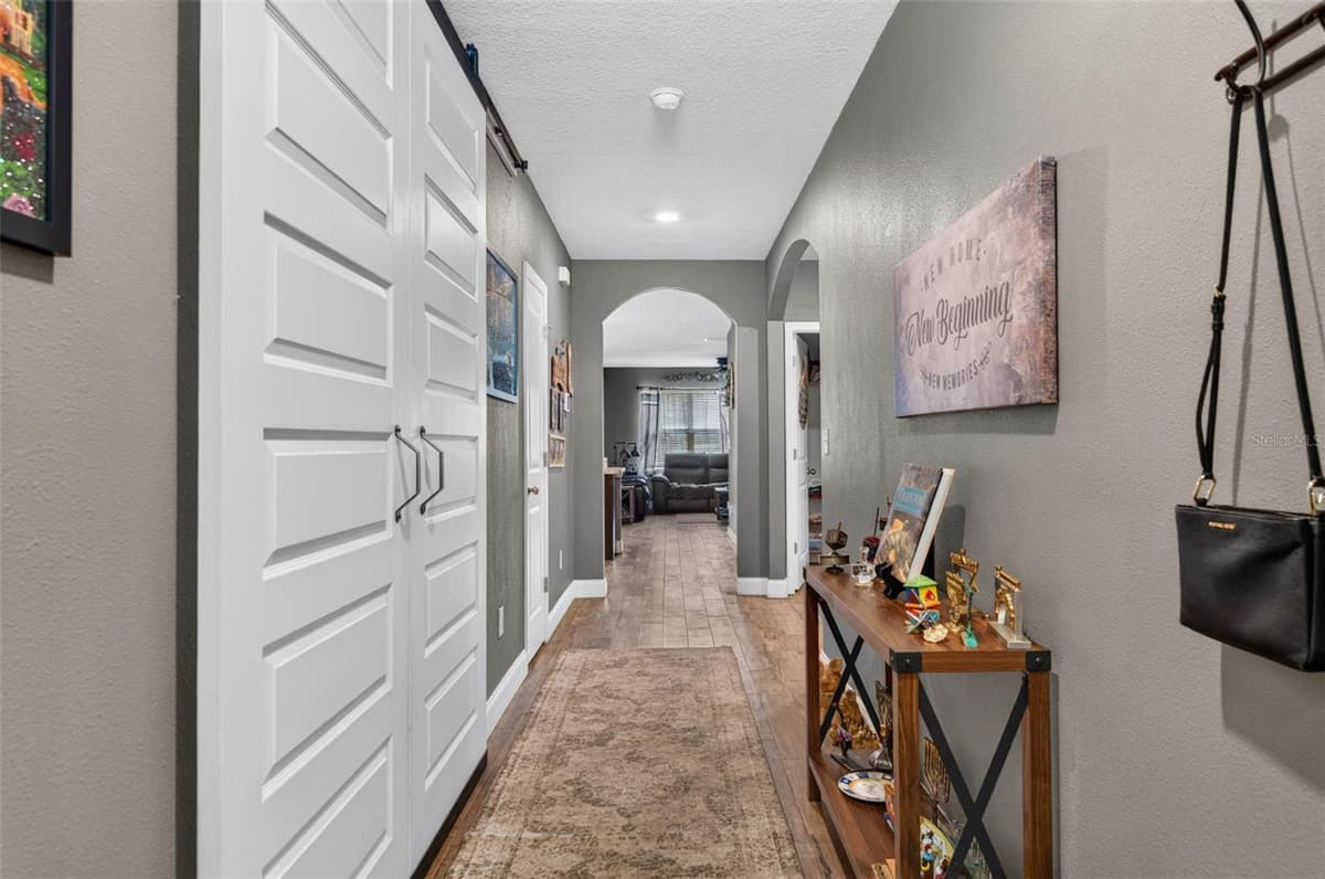 35900 HILLBROOK AVENUE — photo 5 of 43