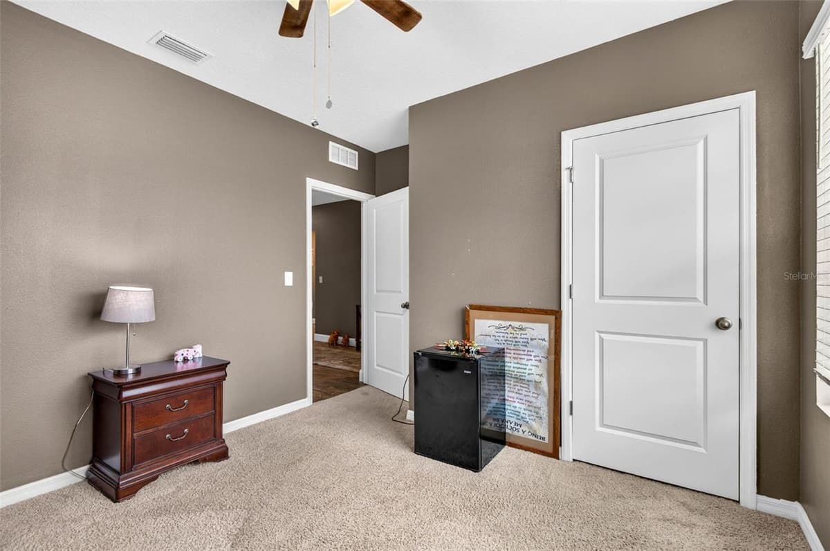 35900 HILLBROOK AVENUE — photo 25 of 43