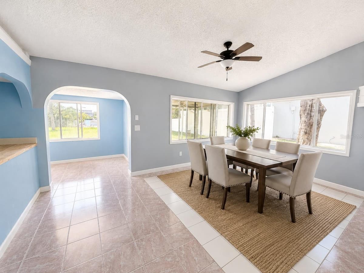 4824 LIMESTONE DRIVE — photo 4 of 23