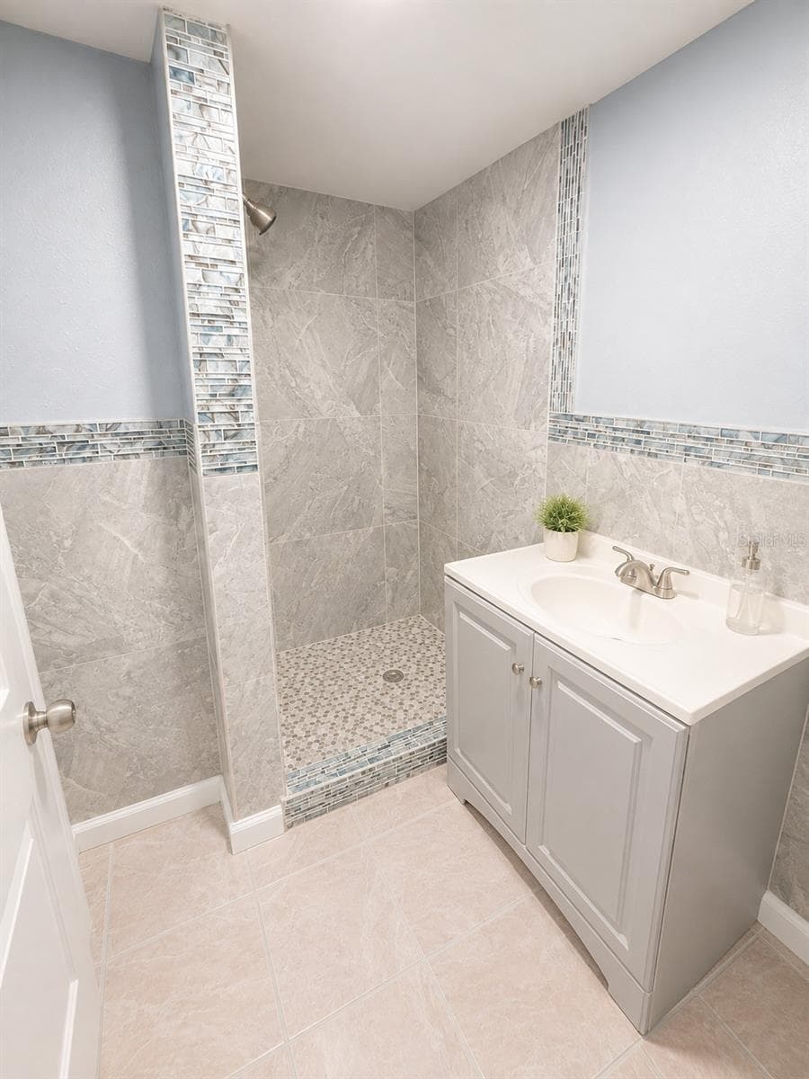 4824 LIMESTONE DRIVE — photo 9 of 23