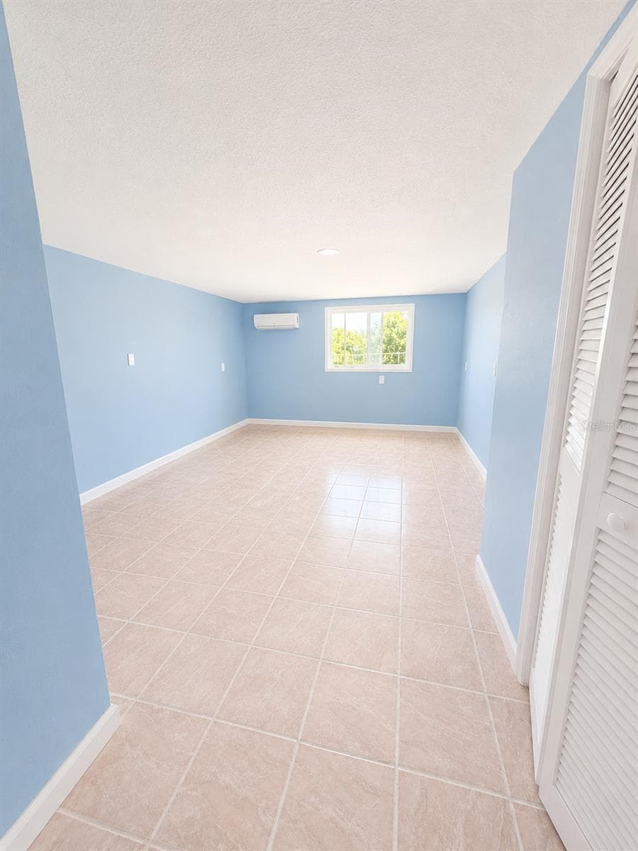 4824 LIMESTONE DRIVE — photo 7 of 23