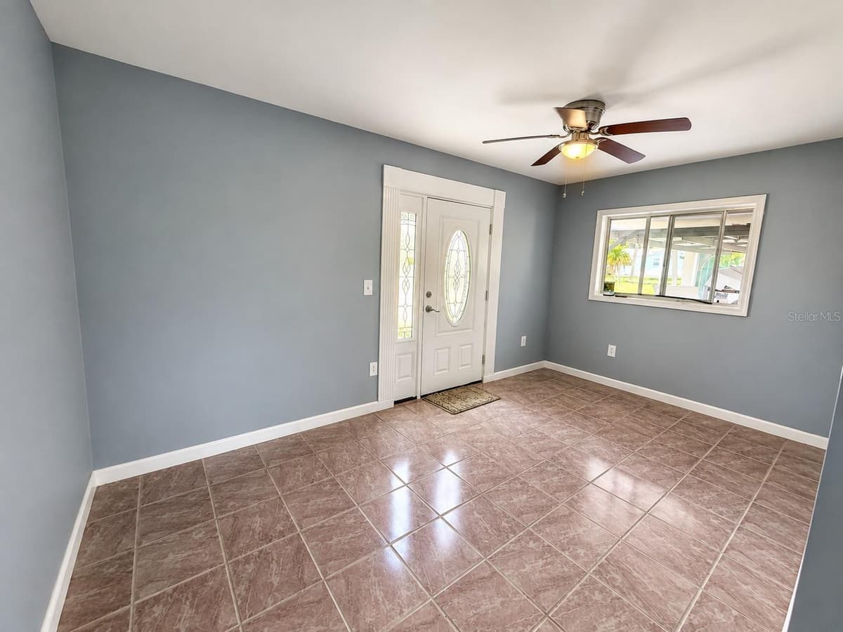 4824 LIMESTONE DRIVE — photo 3 of 23