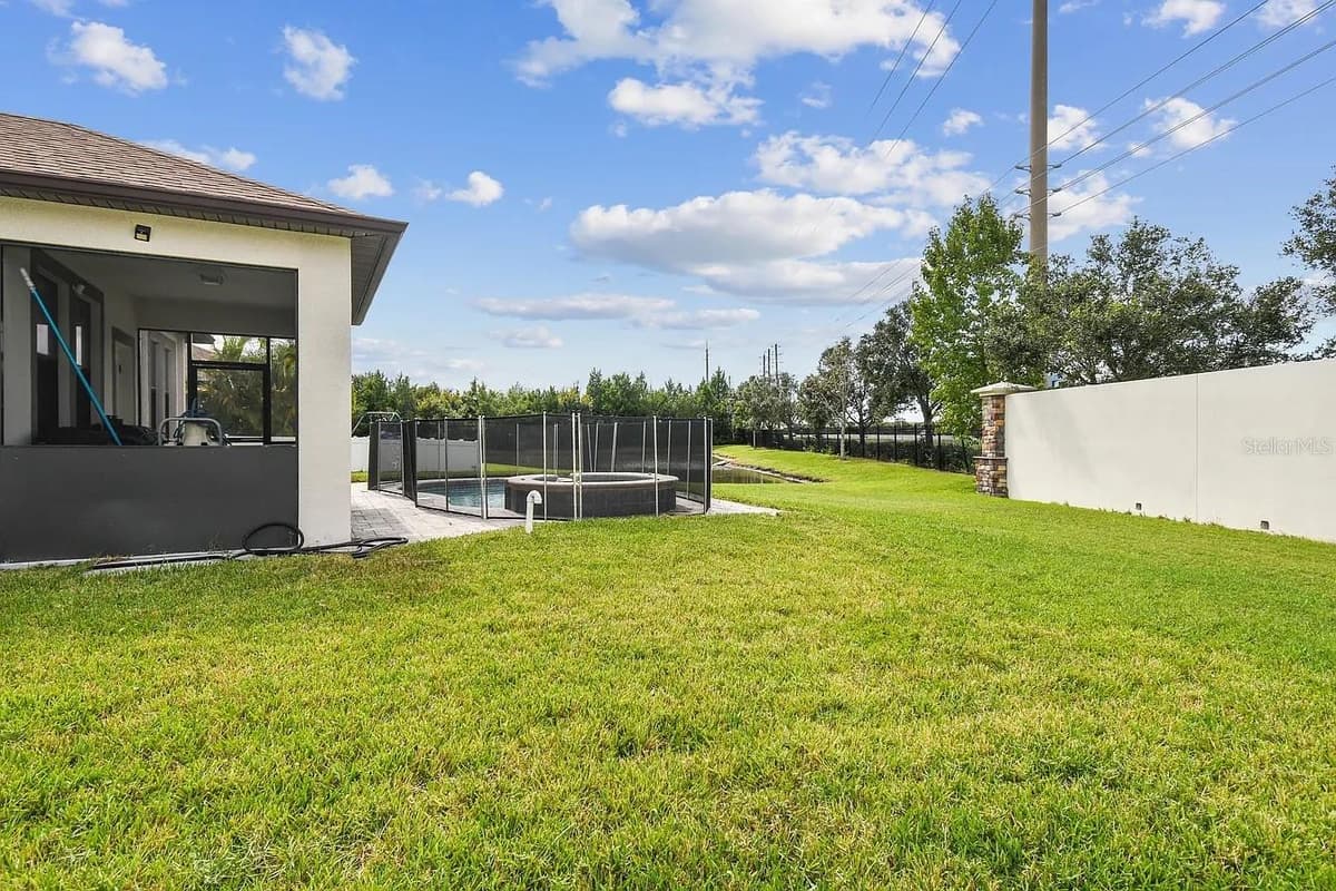 11714 LAKE BOULEVARD — photo 14 of 43