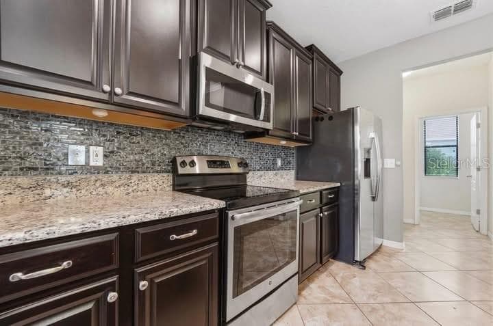 11714 LAKE BOULEVARD — photo 13 of 43