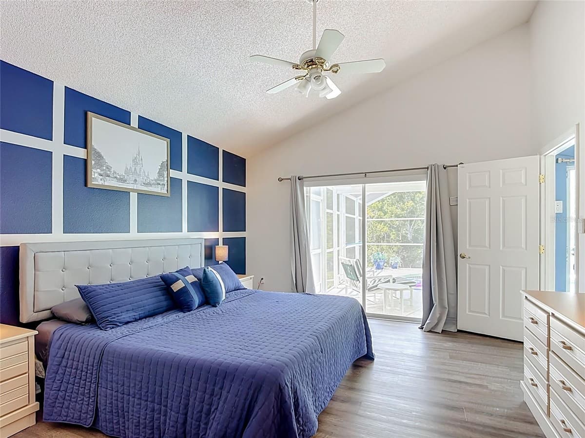 906 MONTANA AVENUE — photo 36 of 61