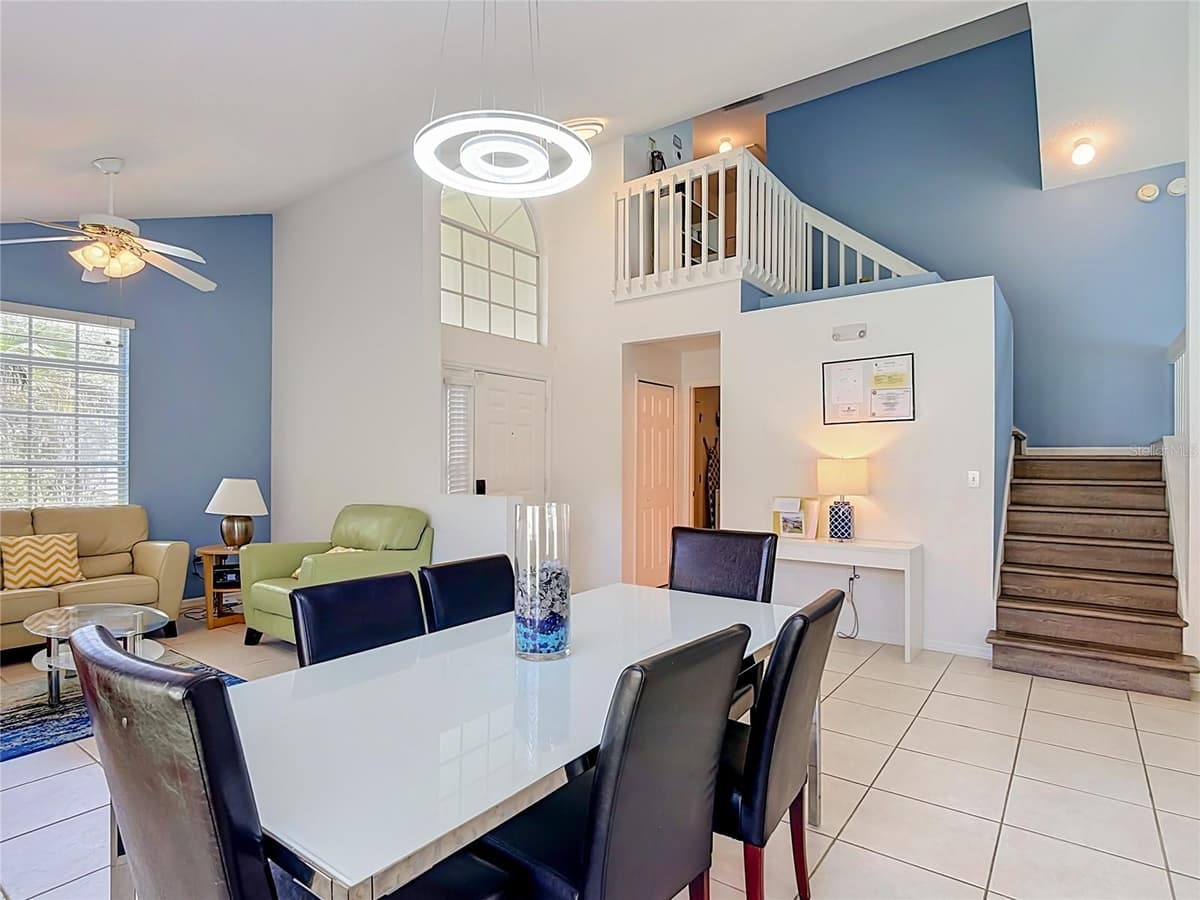 906 MONTANA AVENUE — photo 12 of 61