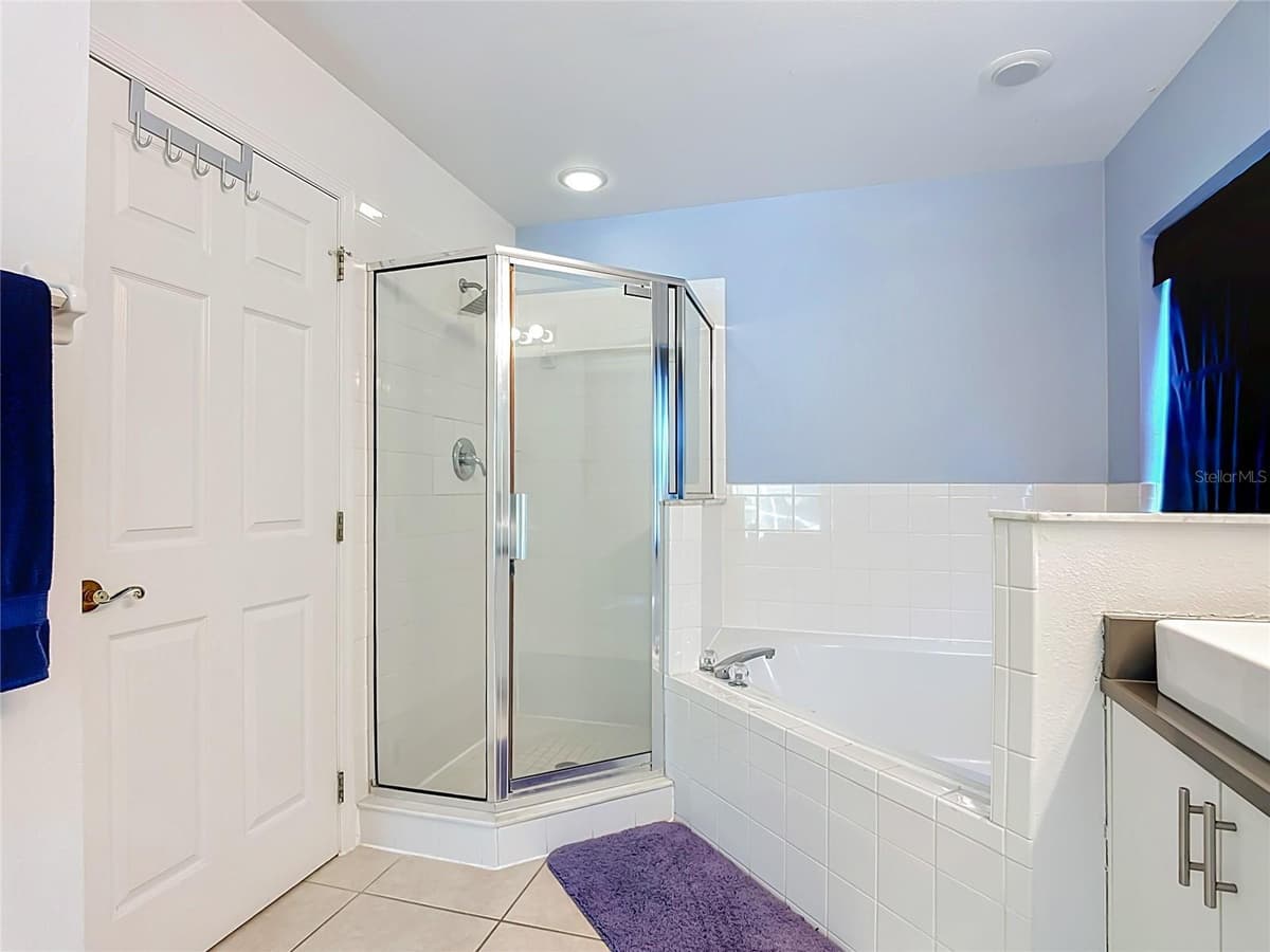 906 MONTANA AVENUE — photo 38 of 61