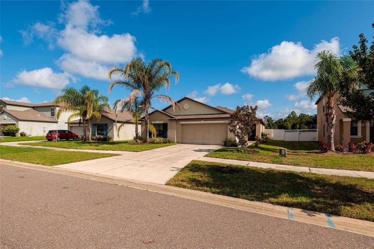 36077 STABLE WILK AVENUE — photo 5 of 40