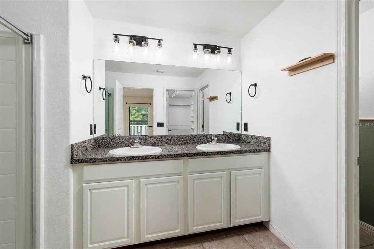 36077 STABLE WILK AVENUE — photo 27 of 40