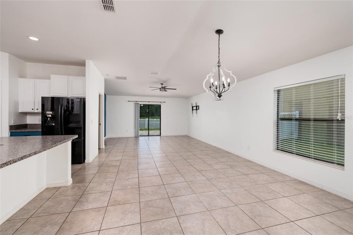 36077 STABLE WILK AVENUE — photo 17 of 40