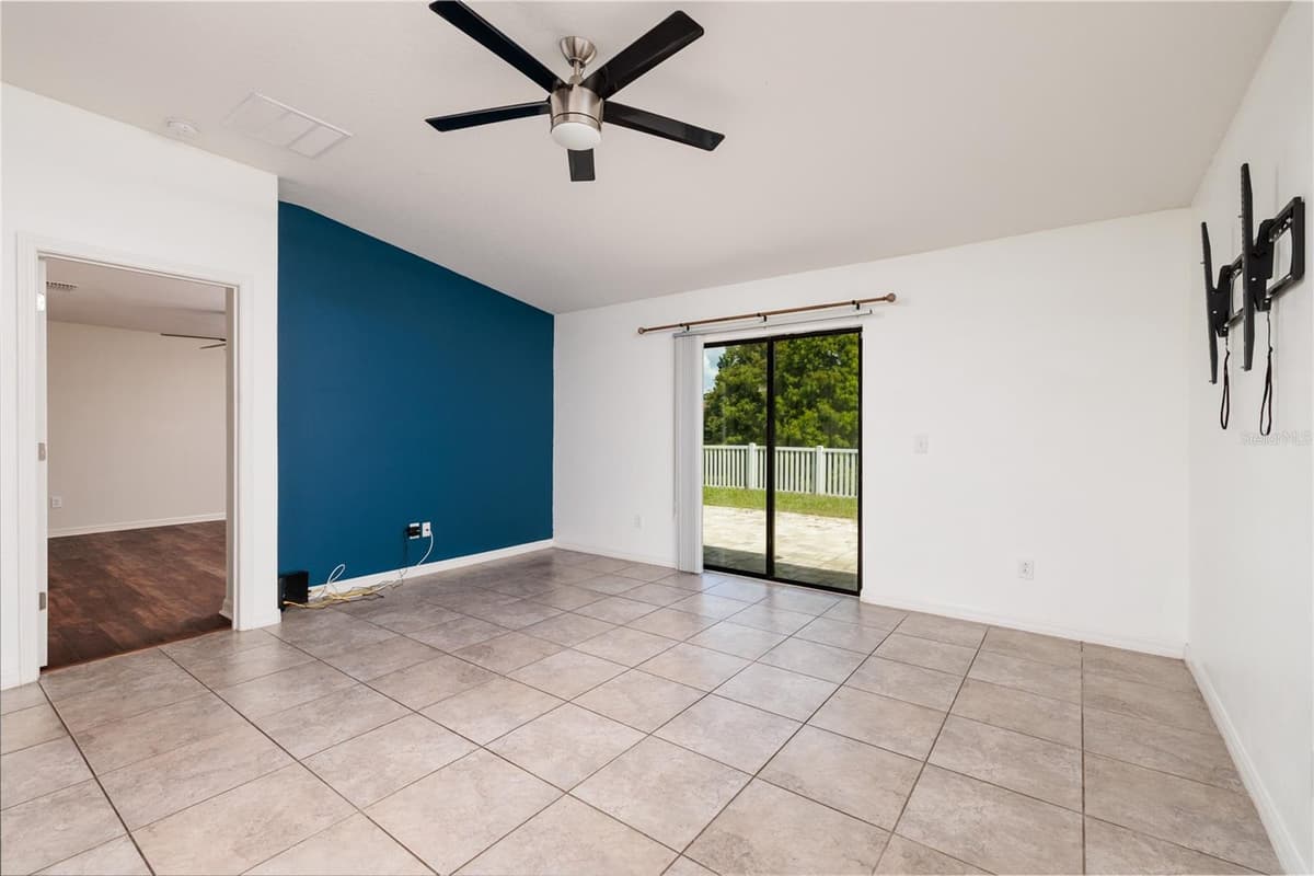 36077 STABLE WILK AVENUE — photo 23 of 40
