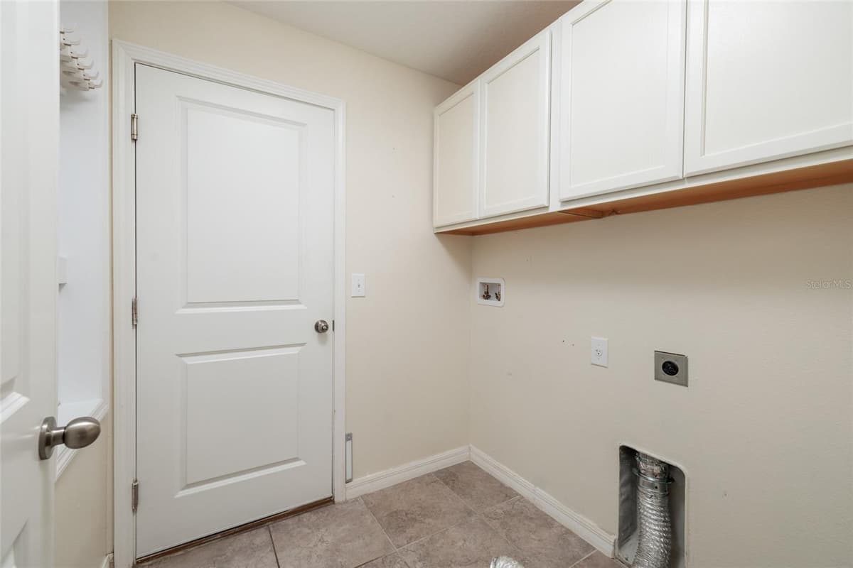 36077 STABLE WILK AVENUE — photo 35 of 40