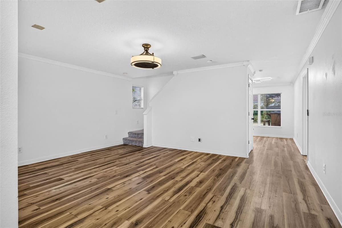 10521 LAKESIDE VISTA DRIVE — photo 15 of 53
