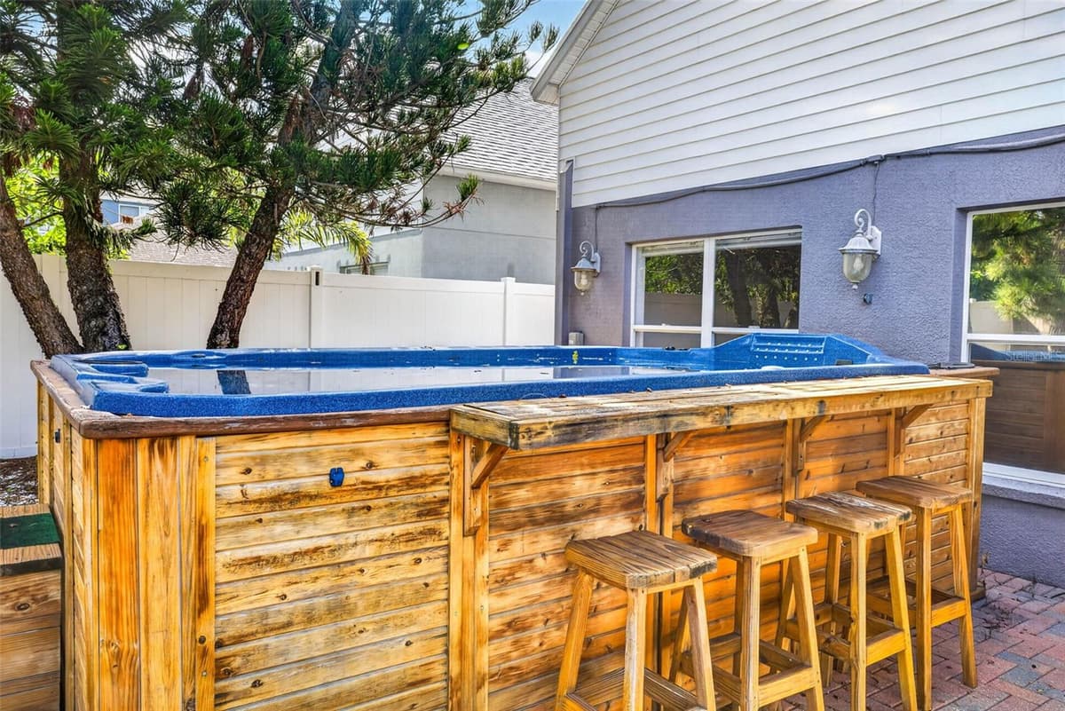10521 LAKESIDE VISTA DRIVE — photo 50 of 53