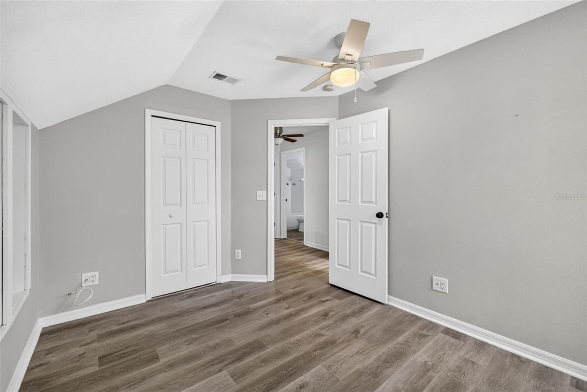 10521 LAKESIDE VISTA DRIVE — photo 36 of 53
