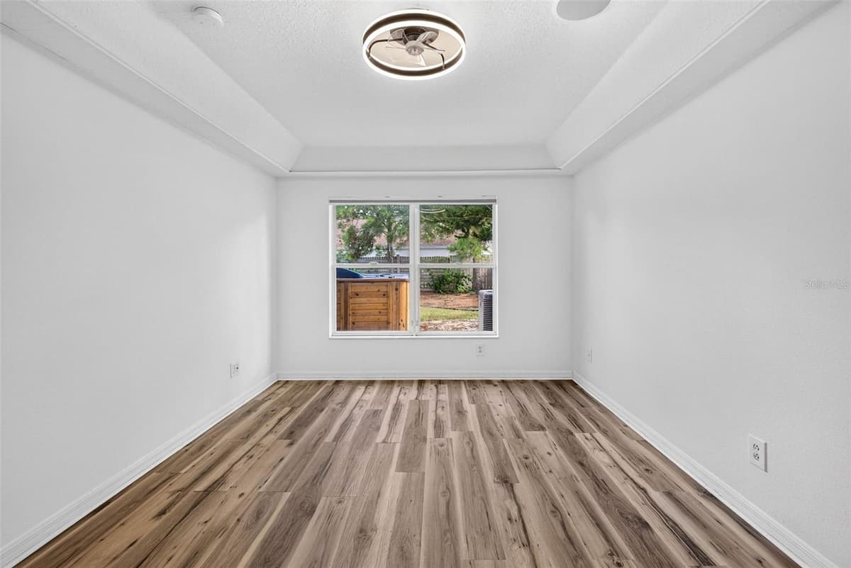 10521 LAKESIDE VISTA DRIVE — photo 28 of 53