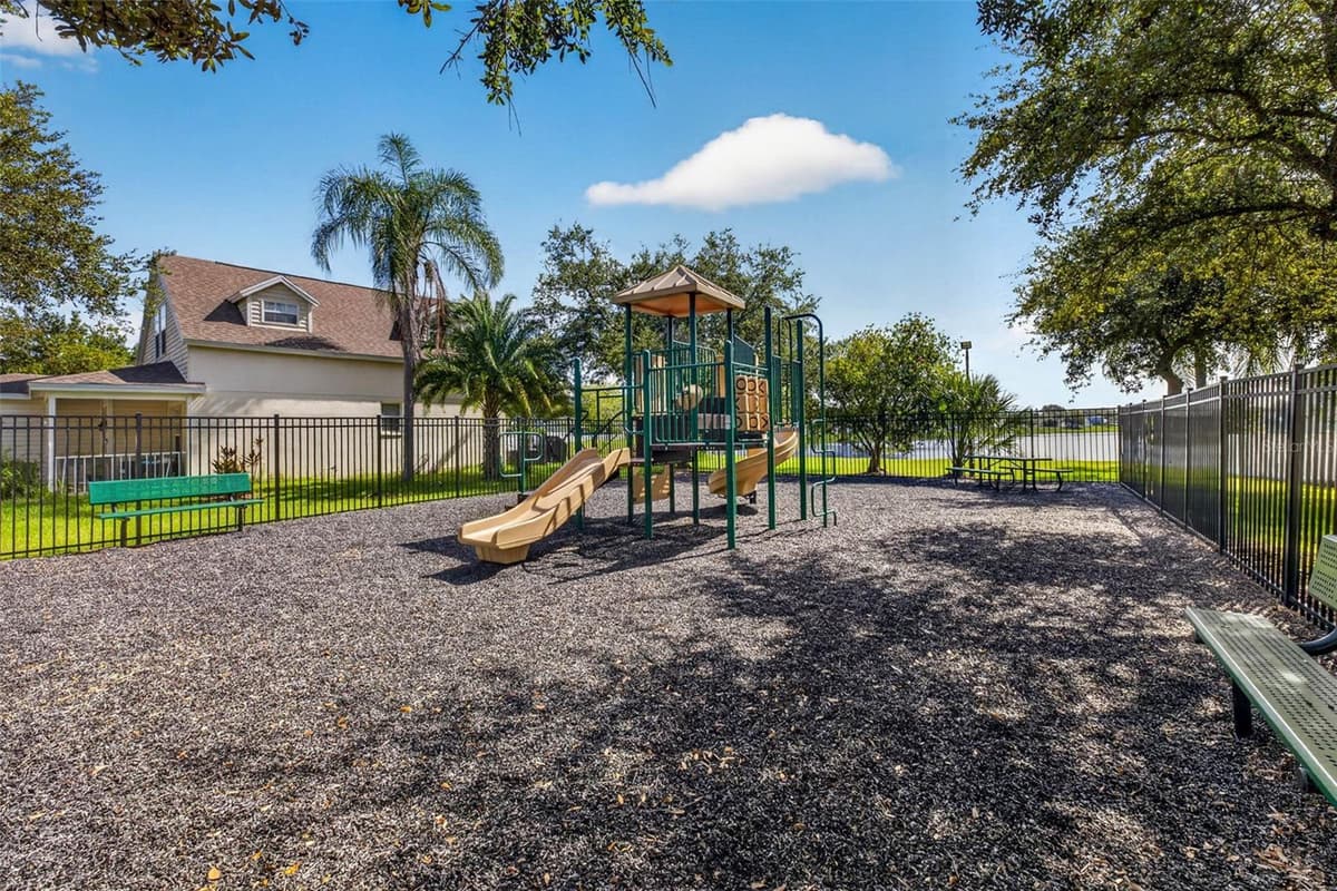 10521 LAKESIDE VISTA DRIVE — photo 52 of 53