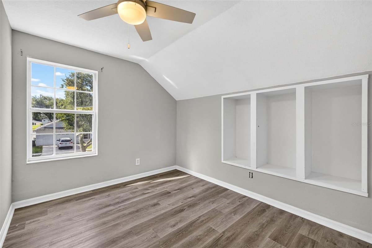 10521 LAKESIDE VISTA DRIVE — photo 35 of 53