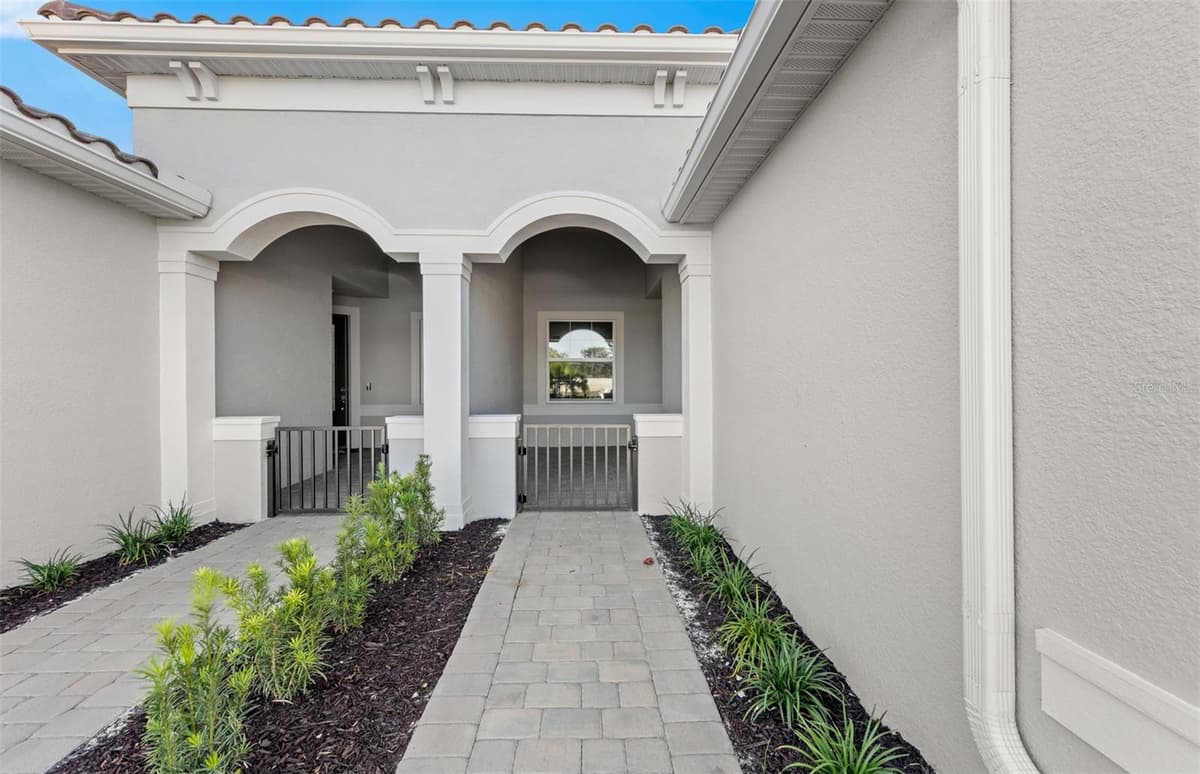 6855 CALI COURT — photo 2 of 29