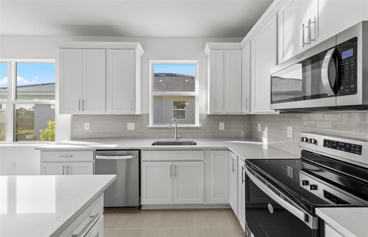 6855 CALI COURT — photo 13 of 29