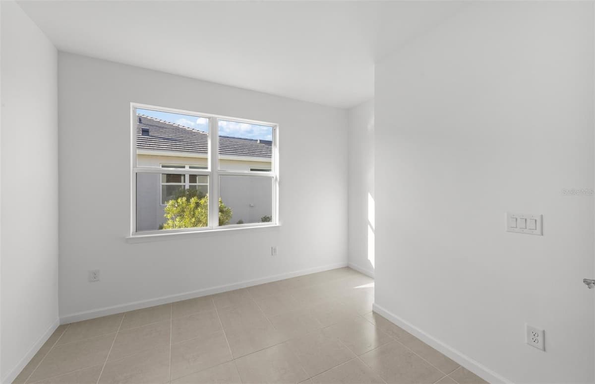 6855 CALI COURT — photo 7 of 29