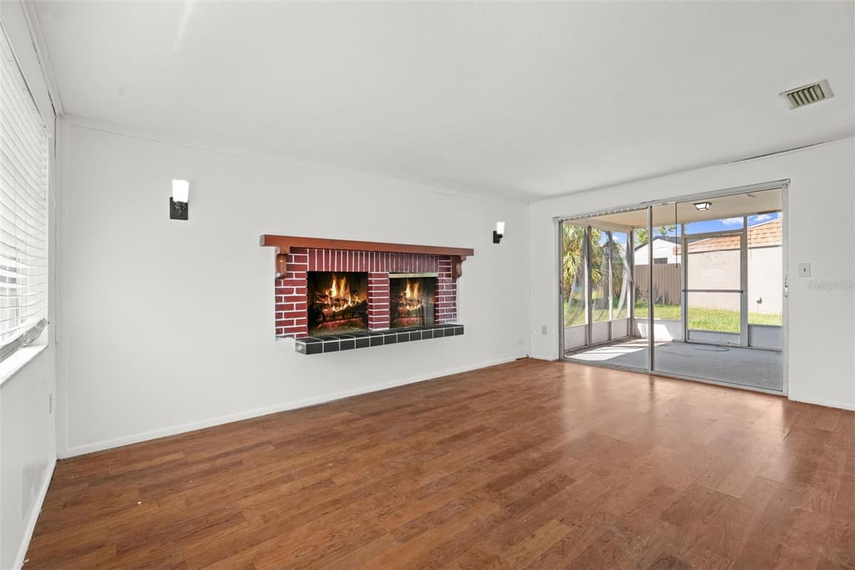 4312 NEWBURY DRIVE — photo 6 of 15