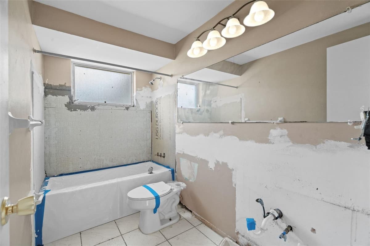 4312 NEWBURY DRIVE — photo 10 of 15