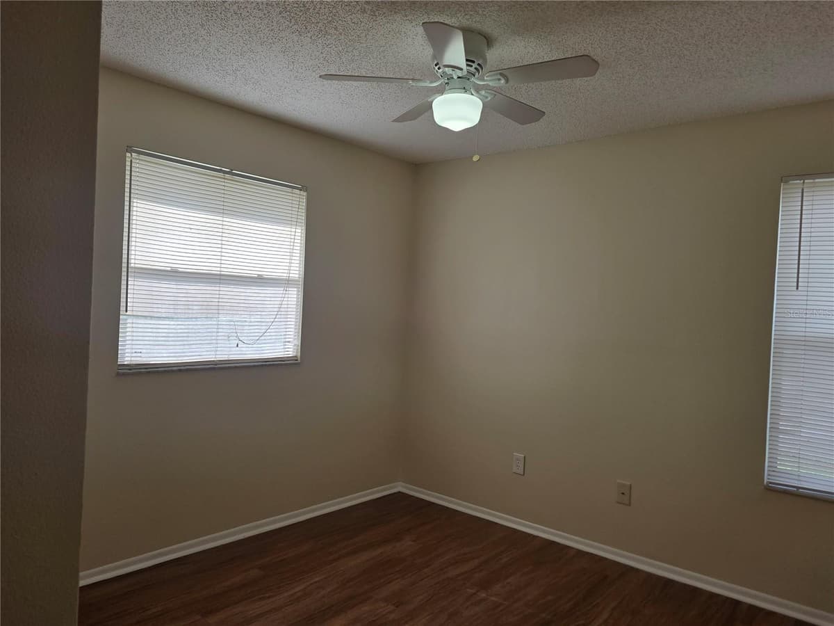 8507 CALADESI ISLAND DRIVE — photo 11 of 25