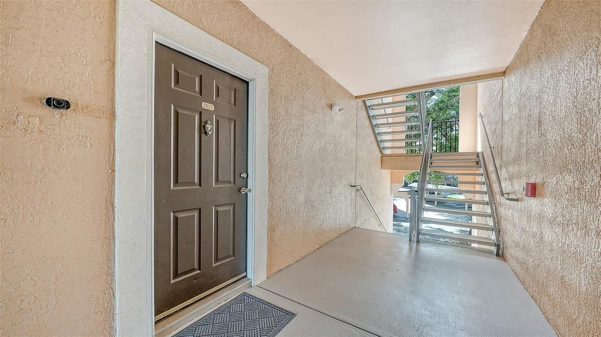 4126 CENTRAL SARASOTA PARKWAY — photo 3 of 87