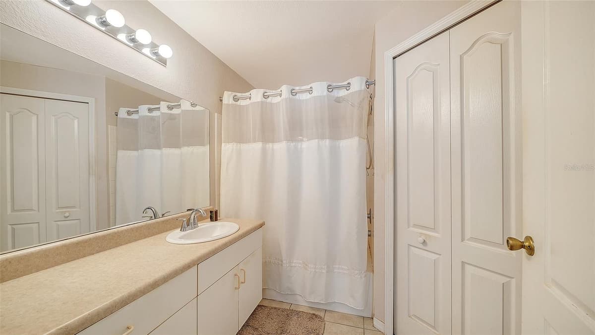 4126 CENTRAL SARASOTA PARKWAY — photo 20 of 87