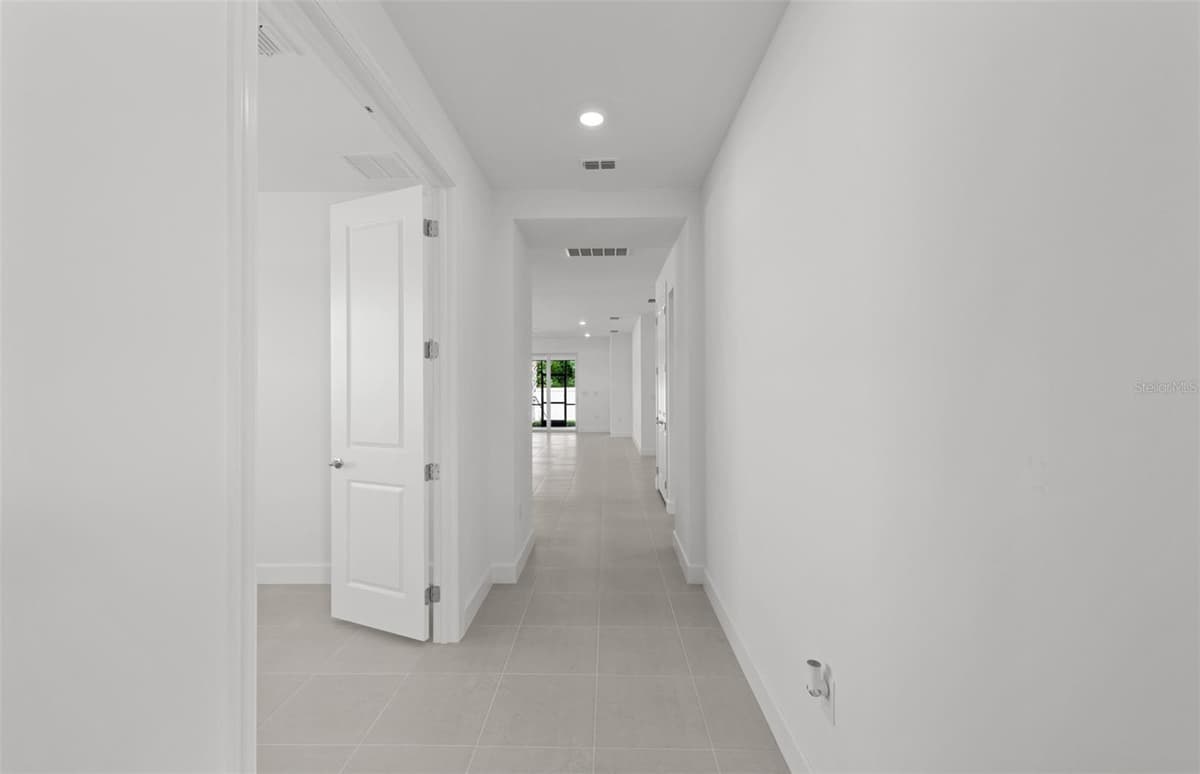 6859 CALI COURT — photo 3 of 22