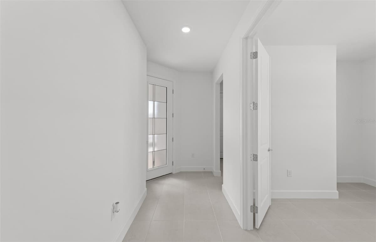 6859 CALI COURT — photo 4 of 22