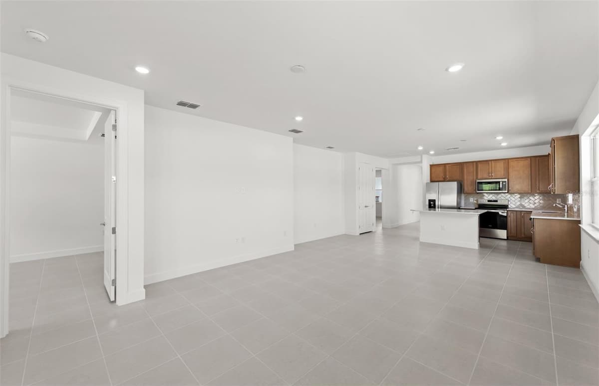 6859 CALI COURT — photo 16 of 22