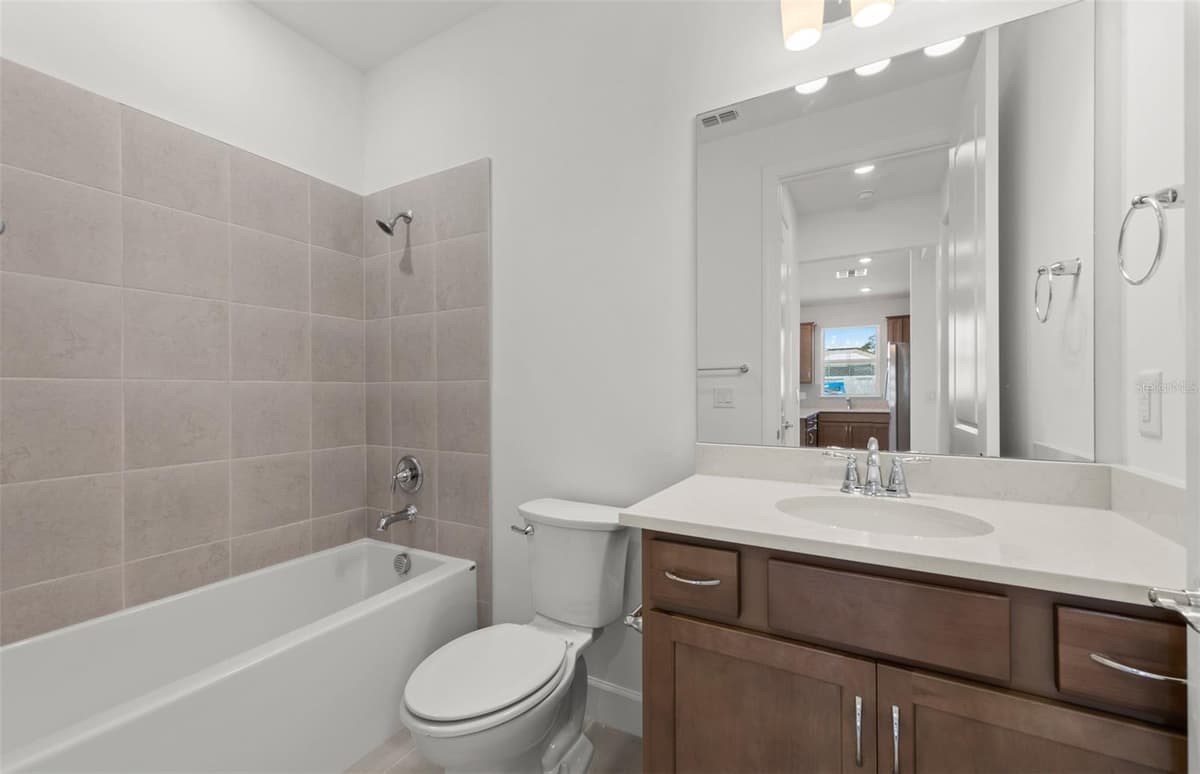 6859 CALI COURT — photo 8 of 22