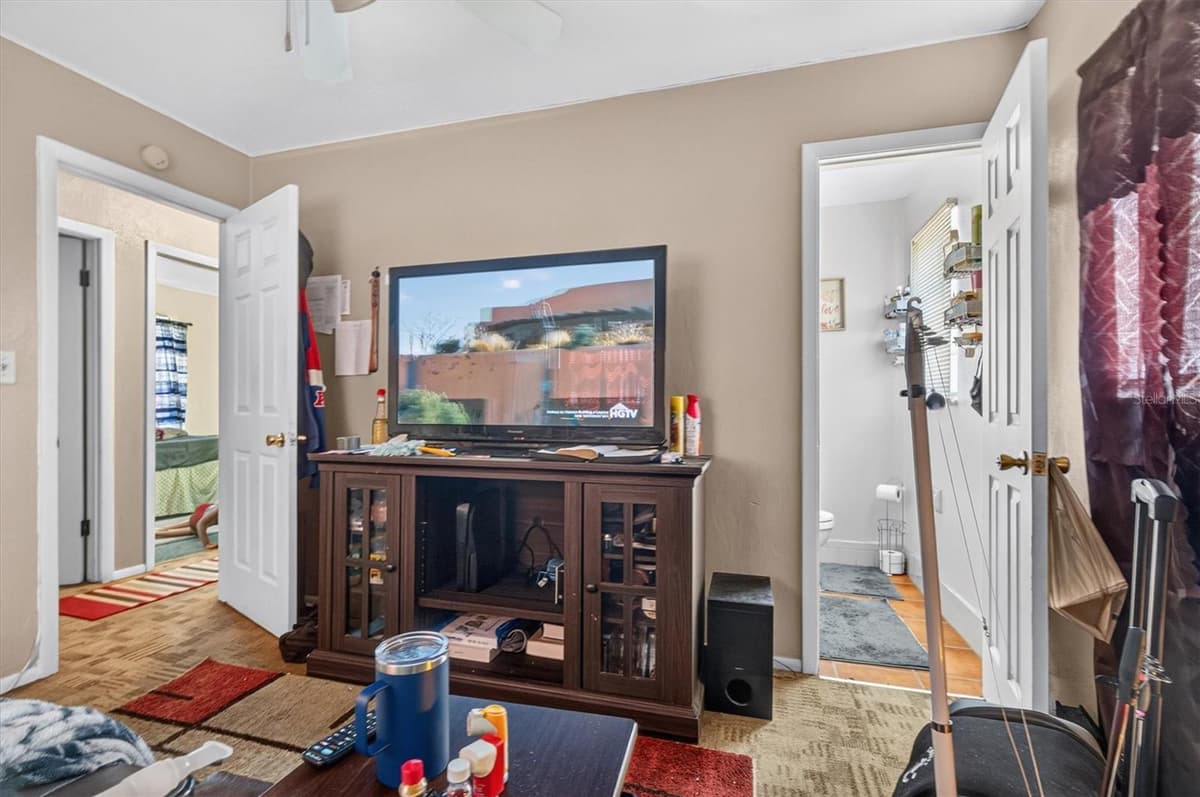1602 PATRICK CIRCLE — photo 17 of 33