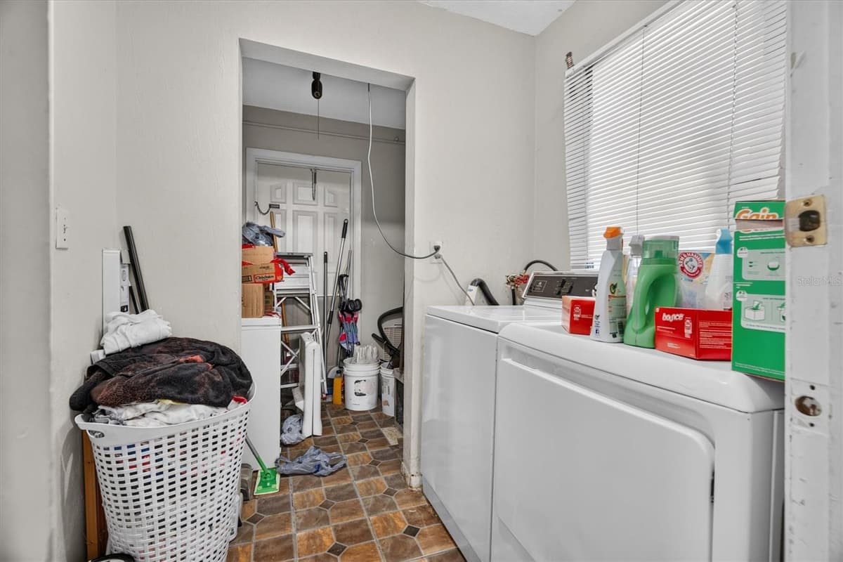 1602 PATRICK CIRCLE — photo 11 of 33