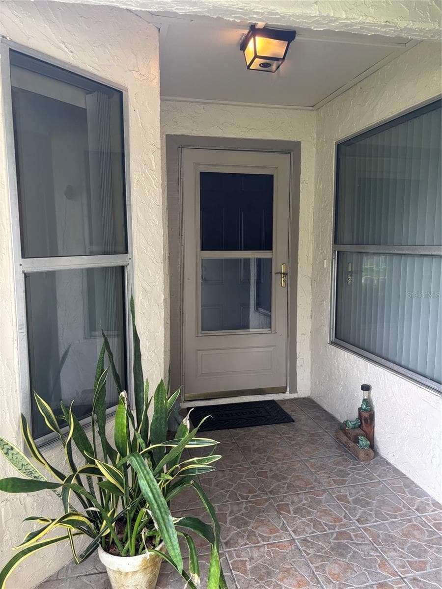 283 HILL STREET — photo 2 of 14