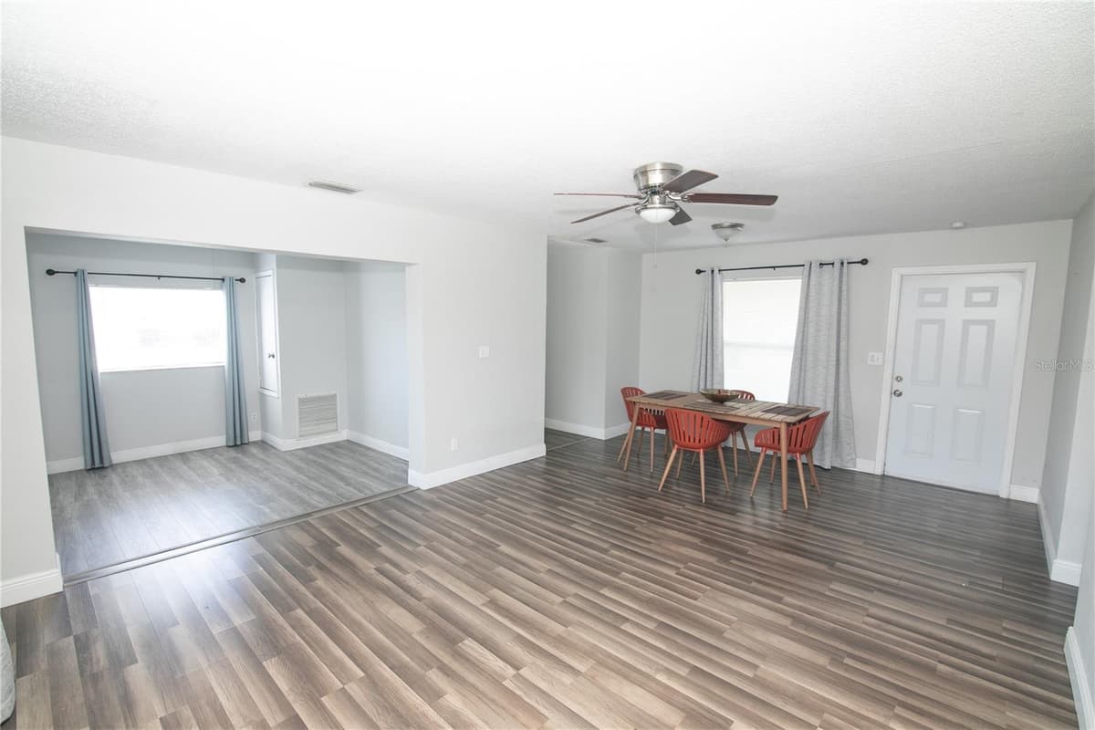 1831 AARON AVENUE — photo 8 of 14