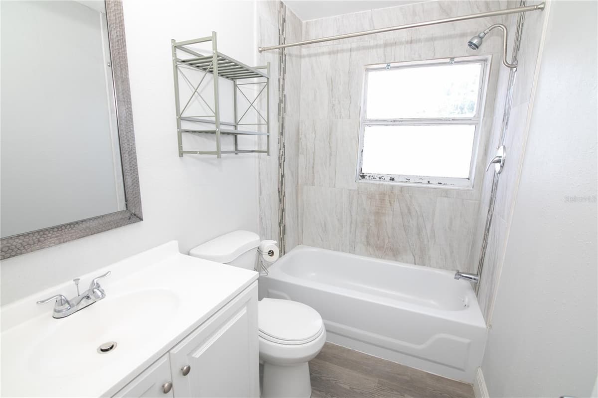 1831 AARON AVENUE — photo 9 of 14